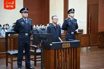 英超新赛季冠军悬念：曼城利物浦领跑，竞争格局初现揭晓